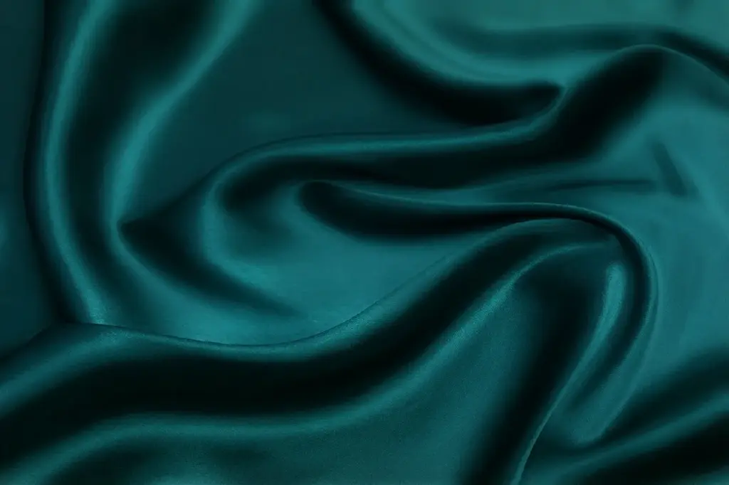 Gemini_Generated_Image_g137jpg137jpg137.webp